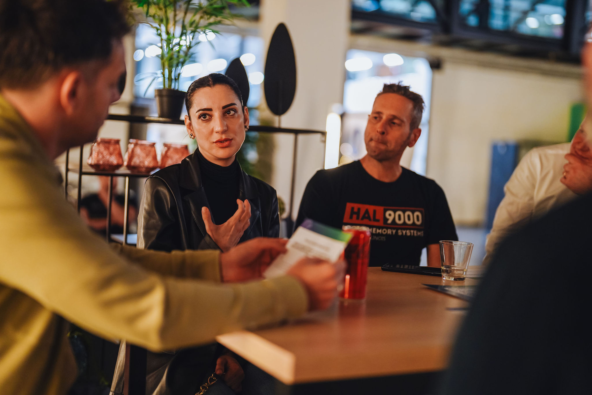 Samen in gesprek over ideeën en nieuwe perspectieven