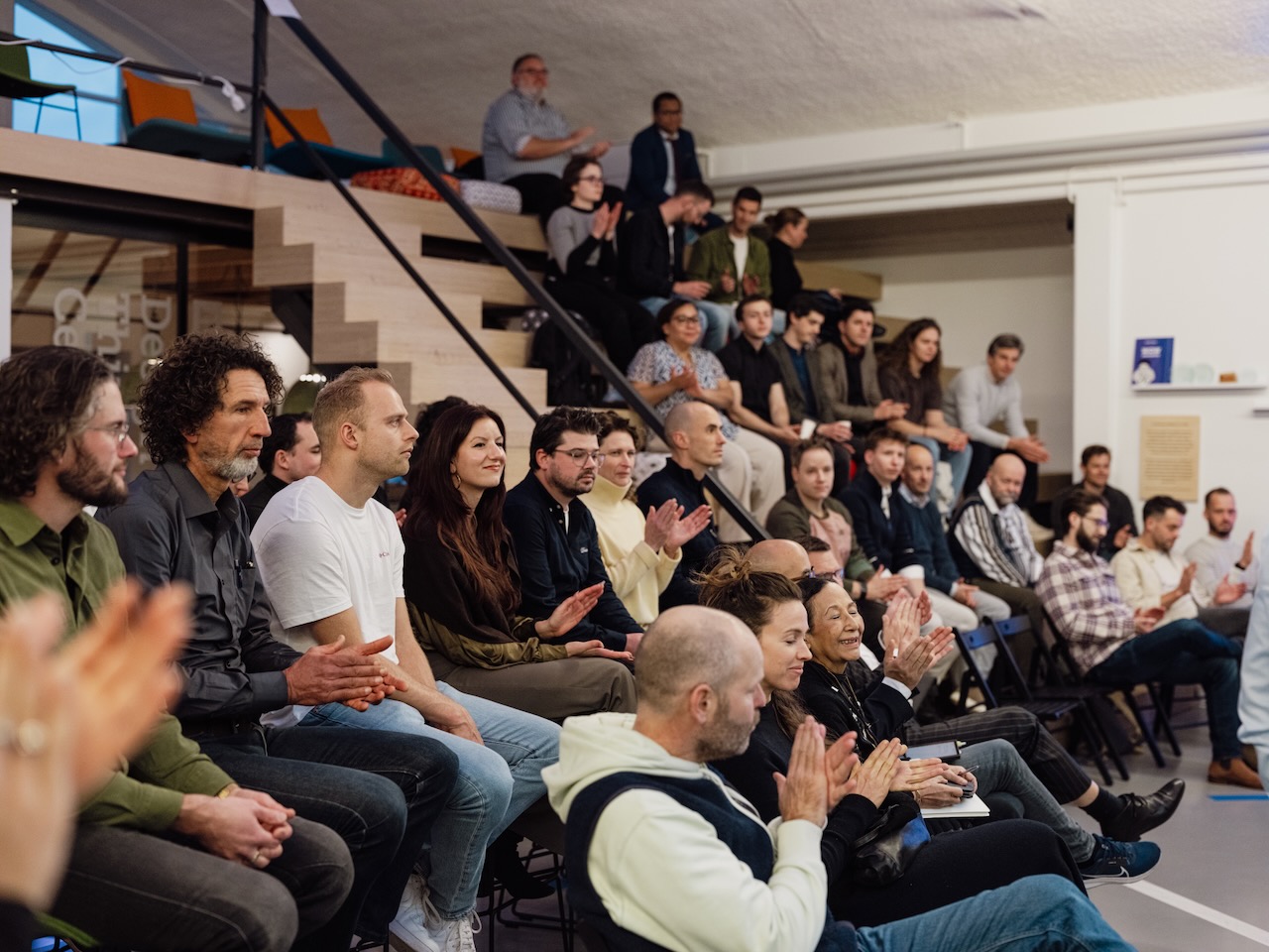 Communityleden komen samen voor een Innovation Network meetup